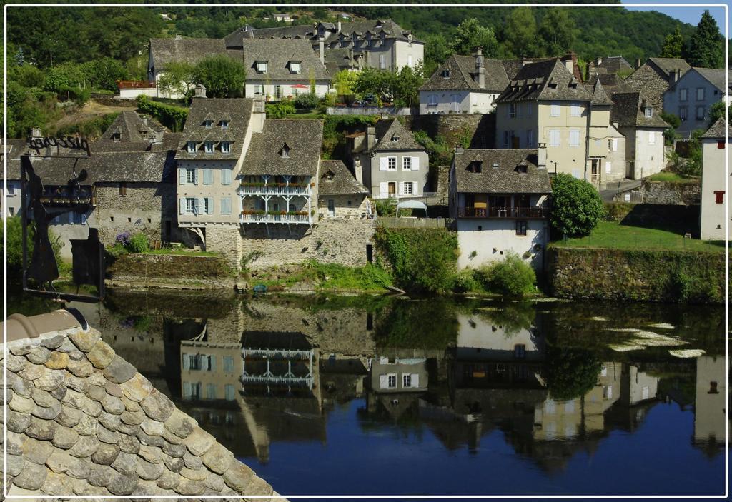 Gite De La Genevriere Saint-Chamant Exterior photo