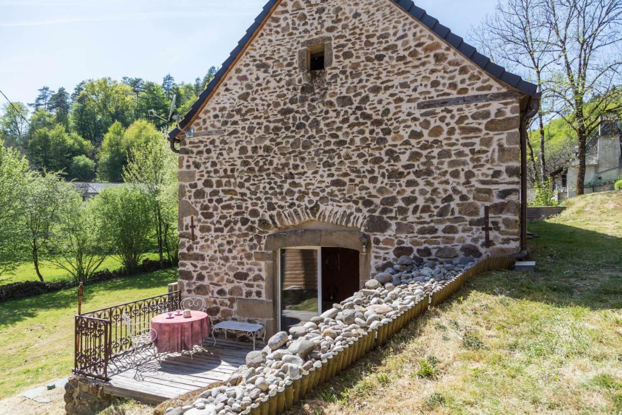 Gite De La Genevriere Saint-Chamant Exterior photo